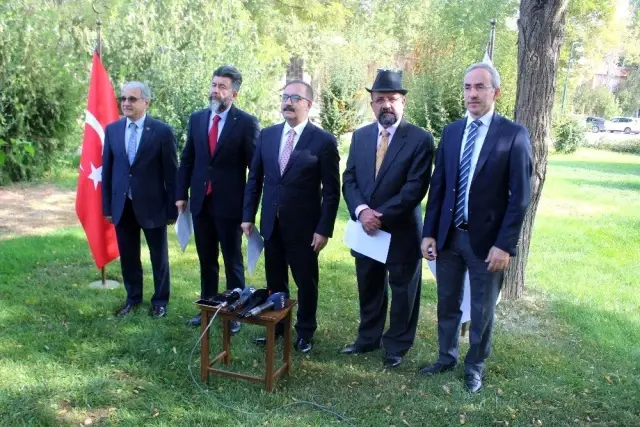 Dünya Mülteci ve Göç Kongresi'nin sonuç bildirgesi açıklandı Dünya Mülteci ve Göç Kongresi'nin sonuç bildirgesi açıklandı