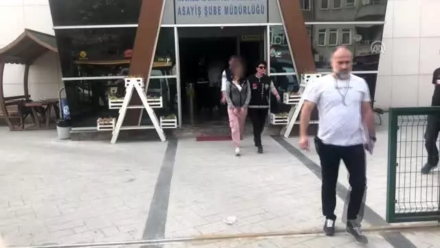 Gelin görümce fuhuş yaptırdığı iddiasıyla yakalandı Gelin görümce fuhuş yaptırdığı iddiasıyla yakalandı