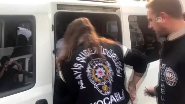 Gelin görümce fuhuş yaptırdığı iddiasıyla yakalandı Gelin görümce fuhuş yaptırdığı iddiasıyla yakalandı