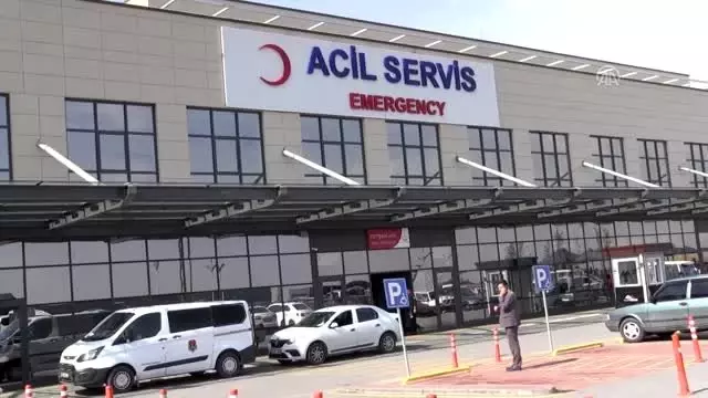 Irak uyruklu anne ile kızı Porsuk Çayı'na düştü Irak uyruklu anne ile kızı Porsuk Çayı'na düştü