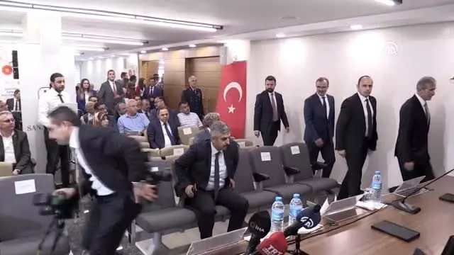 İsmail Demir: 'Mevcut olmayan bir teknolojiyle ilgili fikriniz varsa, kolları sıvayın ve işe...