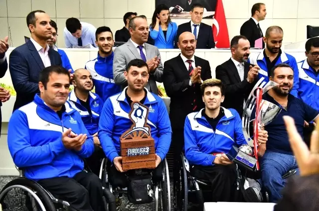 İzmir Büyükşehir Belediye Meclisinde gündem Göztepe İzmir Büyükşehir Belediye Meclisinde gündem Göztepe