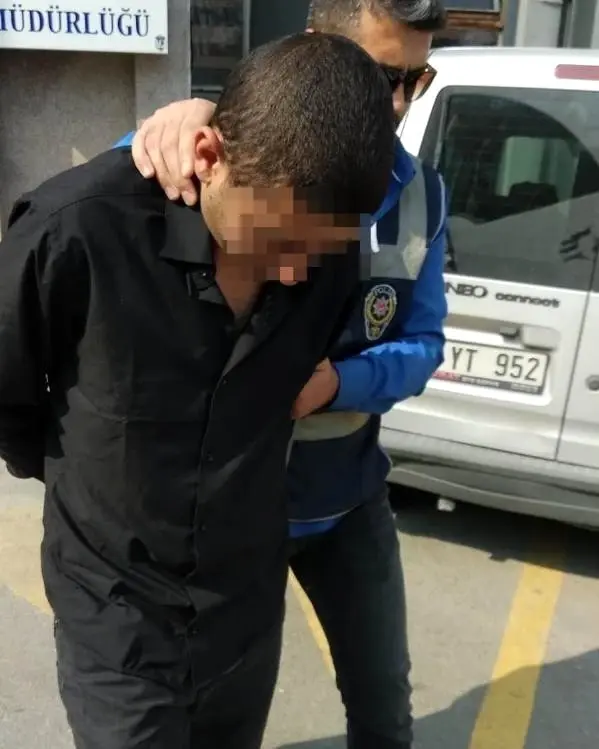 Jiletli dehşeti yaşayan doktor o anları anlattı Jiletli dehşeti yaşayan doktor o anları anlattı