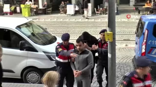 Kafa kesen teröristin 4 öğrencisi Kocaeli'de yakalandı Kafa kesen teröristin 4 öğrencisi Kocaeli'de yakalandı