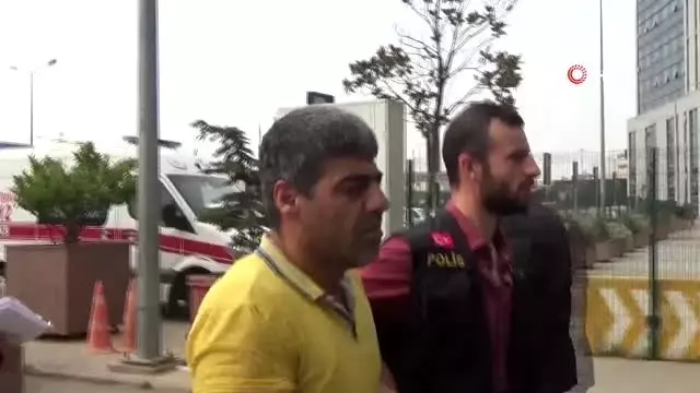 Köprüyü silahla trafiğe kapatan şüpheli tutuklandı Köprüyü silahla trafiğe kapatan şüpheli tutuklandı