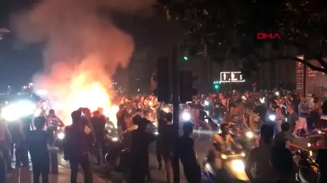 Lübnan'da, hükümet karşıtı protestolarda 2 kişi öldü Lübnan'da, hükümet karşıtı protestolarda 2 kişi öldü