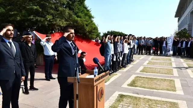 MEÜ öğrencilerinden Barış Pınarı Harekatına asker selamı ve duayla destek