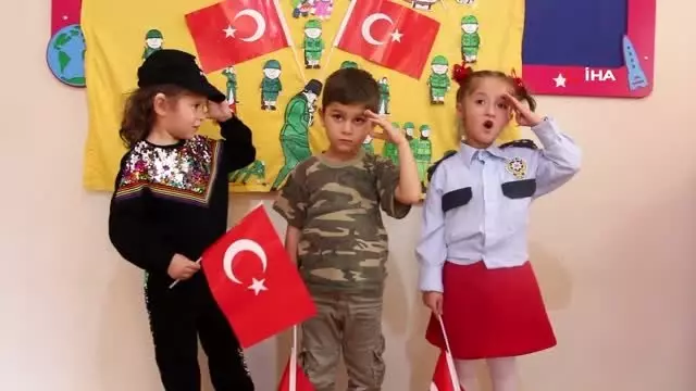 Minik öğrencilerden Mehmetçik'e duygulandıran destek Minik öğrencilerden Mehmetçik'e duygulandıran destek
