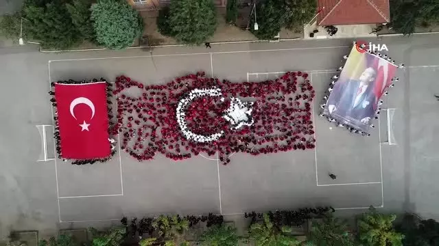 Öğrencilerden Barış Pınarı Harekatı'na koreografili destek Öğrencilerden Barış Pınarı Harekatı'na koreografili destek