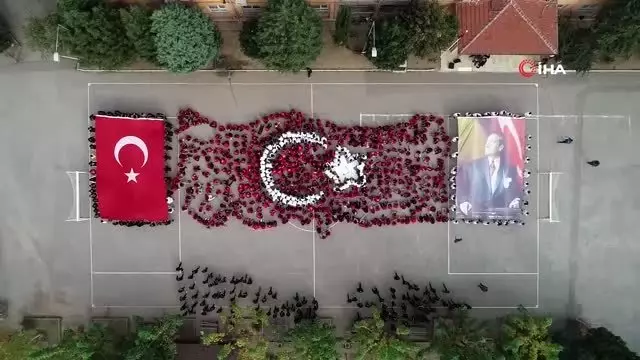 Öğrencilerden Barış Pınarı Harekatı'na koreografili destek Öğrencilerden Barış Pınarı Harekatı'na koreografili destek