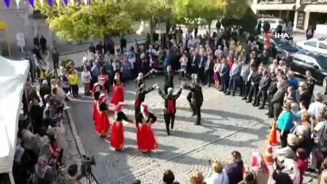 Safran Festivali kortej yürüyüşüyle başladı Safran Festivali kortej yürüyüşüyle başladı