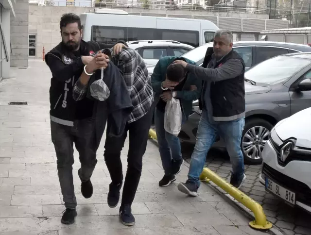 Samsun ve Balıkesir'deki 'torbacı' operasyonu Samsun ve Balıkesir'deki 'torbacı' operasyonu