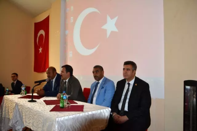 Sarıkamış Kaymakamı Recep Koşal, Muhtarlarla bir araya geldi