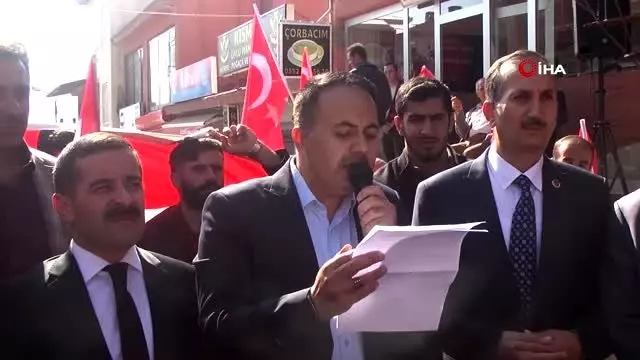Şemdinli'de Mehmetçiğe destek yürüyüşü Şemdinli'de Mehmetçiğe destek yürüyüşü