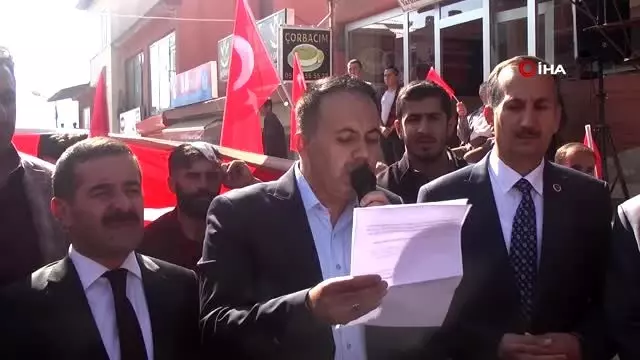 Şemdinli'de Mehmetçiğe destek yürüyüşü Şemdinli'de Mehmetçiğe destek yürüyüşü