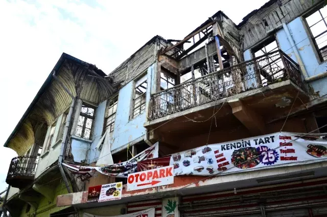 Şener Şen'in doğduğu evin hali içler acısı Şener Şen'in doğduğu evin hali içler acısı