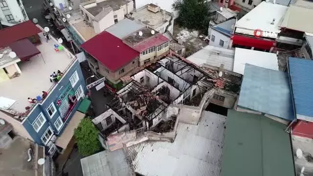 Şener Şen'in doğduğu evin içler acısı son hali havadan görüntülendi Şener Şen'in doğduğu evin içler acısı son hali havadan görüntülendi
