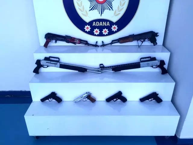 Silah sıkarak halkın huzurunu bozan 3 kişi tutuklandı Silah sıkarak halkın huzurunu bozan 3 kişi tutuklandı