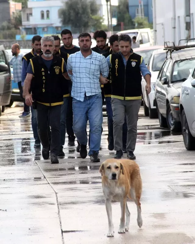 Silah sıkarak halkın huzurunu bozan 3 kişi tutuklandı Silah sıkarak halkın huzurunu bozan 3 kişi tutuklandı