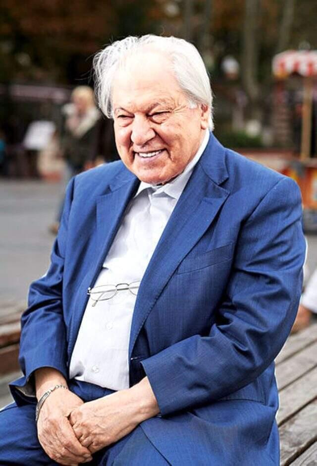 Son dakika: Usta yazar Nuri Pakdil hayatını kaybetti