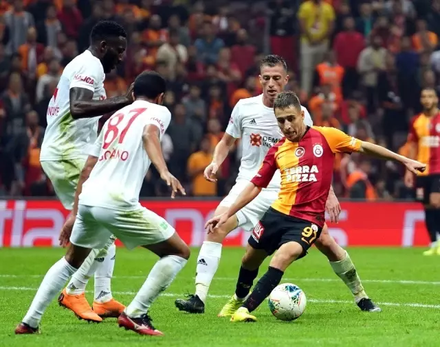 Süper Lig: Galatasaray: 3 - Sivasspor: 2 (Maç sonucu) Süper Lig: Galatasaray: 3 - Sivasspor: 2 (Maç sonucu)