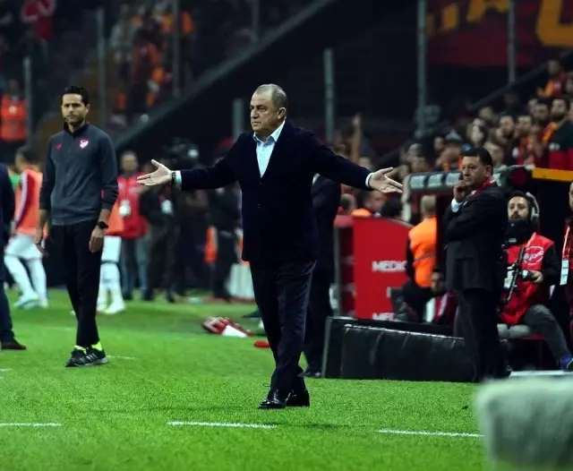 Süper Lig: Galatasaray: 3 - Sivasspor: 2 (Maç sonucu) Süper Lig: Galatasaray: 3 - Sivasspor: 2 (Maç sonucu)