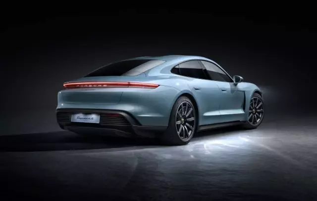 Tamamen Elektrikli Porsche Taycan 4S Özellikleri Nelerdir? Tamamen Elektrikli Porsche Taycan 4S Özellikleri Nelerdir?