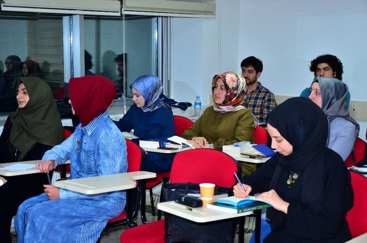 TDV KAGEM'den lisans ve lisansüstü çalışmalar yapan araştırmacılar için tez ve makale yazımı eğitimi