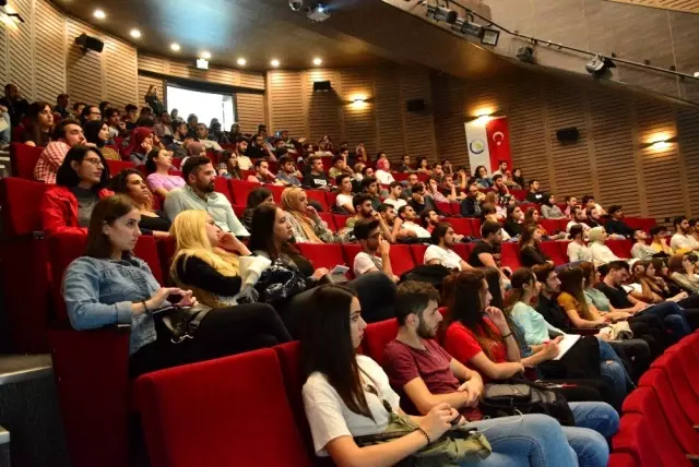 Teknopark yetkilileri Öğrencilerle bir araya geldi Teknopark yetkilileri Öğrencilerle bir araya geldi