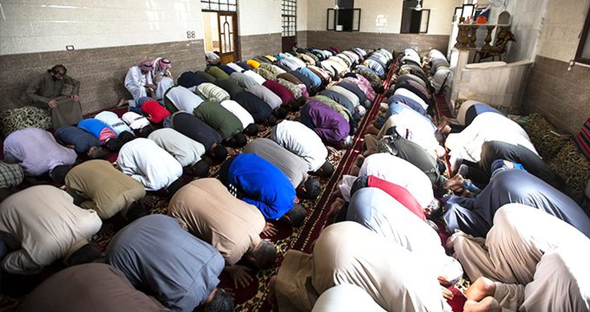 Tel Abyad'da 4 yıl sonra coşkuyla kılınan ilk cuma namazı!