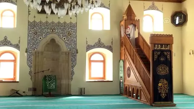 TİKA'nın onardığı Valide Sultan Camisi'nde ilk mevlit TİKA'nın onardığı Valide Sultan Camisi'nde ilk mevlit