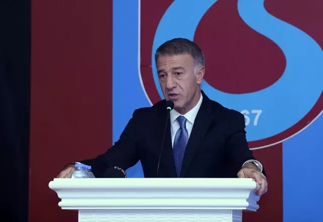 Trabzonspor'un borcu 940 milyon liraya düştü Trabzonspor'un borcu 940 milyon liraya düştü