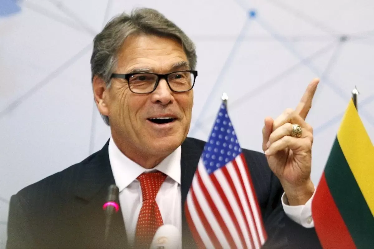 Trump: 'Enerji Bakanı Perry görevinden ayrılacak'