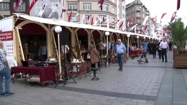 Türkiye'nin antikaları İstanbul'da görücüye çıktı Türkiye'nin antikaları İstanbul'da görücüye çıktı