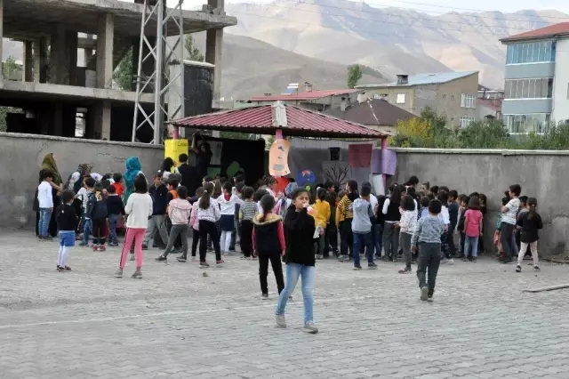 Yüksekova'da 'Doğa İçin Çiz' etkinliği Yüksekova'da 'Doğa İçin Çiz' etkinliği