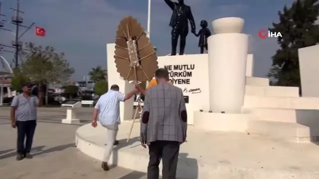 36 yıl sonra birlikte Komanda Marşı okudular 36 yıl sonra birlikte Komanda Marşı okudular