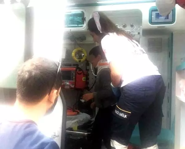 7 yaşındaki çocuğa çarpan motosikletli kaçtı 7 yaşındaki çocuğa çarpan motosikletli kaçtı