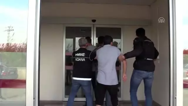 Adana'da 'torbacı' operasyonu Adana'da 'torbacı' operasyonu