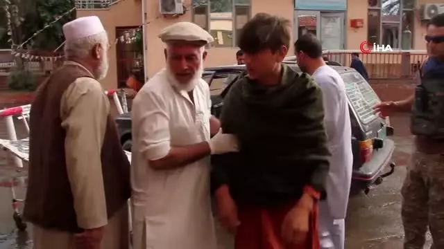 - Afganistan'daki Patlamada Ölü Sayısı 69'a Yükseldi- Arama Çalışmaları Sürüyor - Afganistan'daki Patlamada Ölü Sayısı 69'a Yükseldi- Arama Çalışmaları Sürüyor