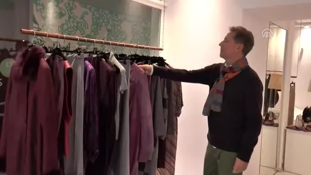 Avusturya Dışişleri Bakanı'nı giydiren Türk modacı Atıl Kutoğlu Avusturya Dışişleri Bakanı'nı giydiren Türk modacı Atıl Kutoğlu