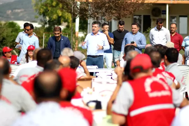 Başkan Sandal: Önceliğimiz emekçilerin ve Bayraklı'nın hakları Başkan Sandal: Önceliğimiz emekçilerin ve Bayraklı'nın hakları