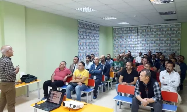 Çankaya kreşlerinde 'babalık eğitimi' Çankaya kreşlerinde 'babalık eğitimi'