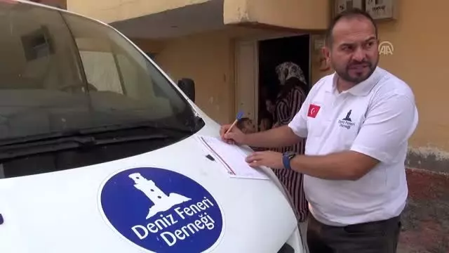 Deniz Feneri Derneğinden sınır hattındaki Suriyelilere yardım Deniz Feneri Derneğinden sınır hattındaki Suriyelilere yardım