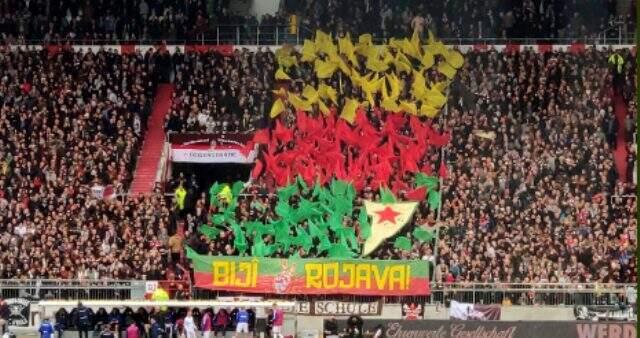 Enver Cenk Şahin'i kadro dışı bırakan St. Pauli'nin maçında terör örgütü propagandası yapıldı