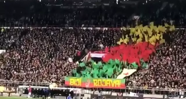 Barış Pınarı'na destek veren ve kadro dışı kalan Enver Cenk Şahin'in takımı St. Pauli'nin maçında terör örgütüne destek Barış Pınarı'na destek veren ve kadro dışı kalan Enver Cenk Şahin'in takımı St. Pauli'nin maçında terör örgütüne destek