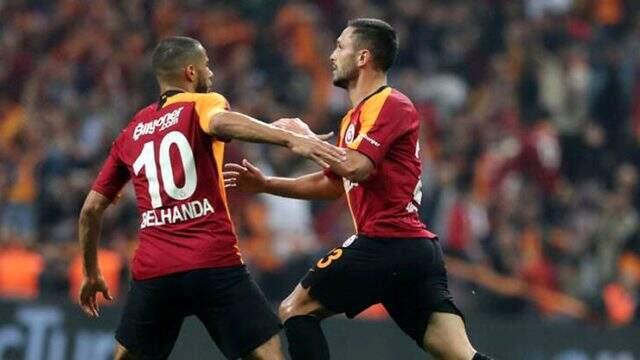 Galatasaraylı taraftarlar eşinin geldiği maçta Belhanda ıslıklandı