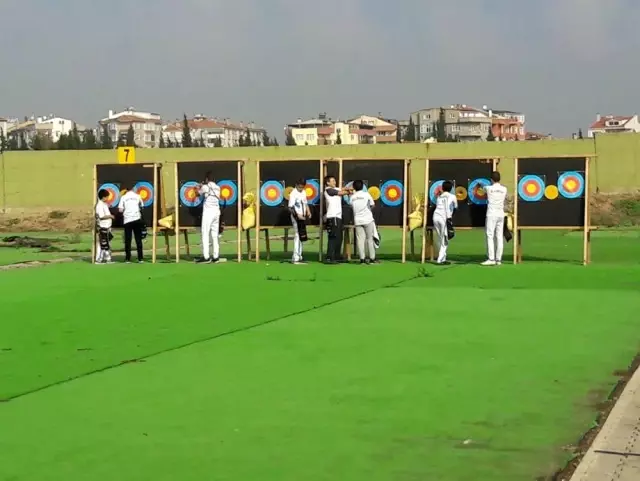 Gelibolu'da Cumhuriyet Bayramı müsabakaları başladı Gelibolu'da Cumhuriyet Bayramı müsabakaları başladı