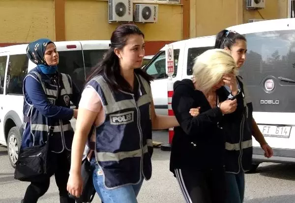 'Hanımağa', gözcülük yapanlara cinsel ilişki ücretinde indirim yapmış 'Hanımağa', gözcülük yapanlara cinsel ilişki ücretinde indirim yapmış