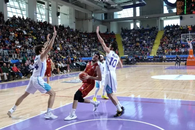 ING Bank Basketbol Süper Ligi: Afyon Belediyespor: 67 - Galatasaray Doğa Sigorta: 68 ING Bank Basketbol Süper Ligi: Afyon Belediyespor: 67 - Galatasaray Doğa Sigorta: 68