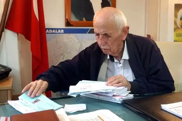 İstanbul'un en yaşlı muhtarı İstanbul'un en yaşlı muhtarı